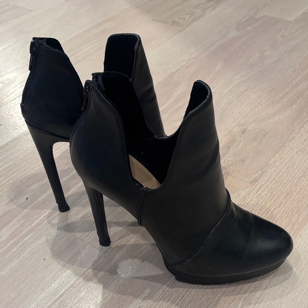 Zara Black Heeled Ankle Boots size 39